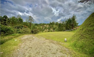 Venta hermoso Lote Lago 100% Aprovechable Vista Parcelacion El Retiro