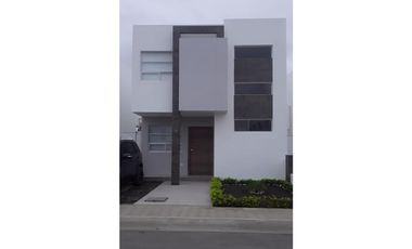 Hermosa casa en Renta Manta