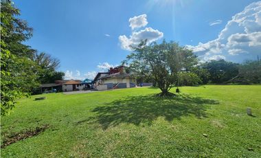 Casa-lote suburbano en Cerritos, Pereira