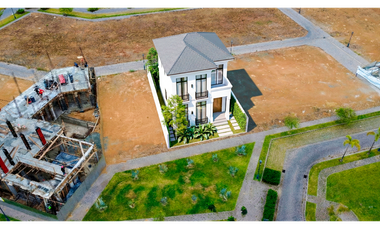 SE VENDE CASA AIRES NORTE, BATAN, SAMBORONDON (MONIJ)