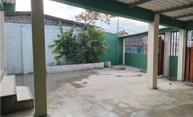 Santa Elena, Hermosa  Casa en Venta, 100m2