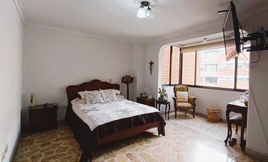 Apartamento en venta en precio de oportunidad en Medellín - Calasanz