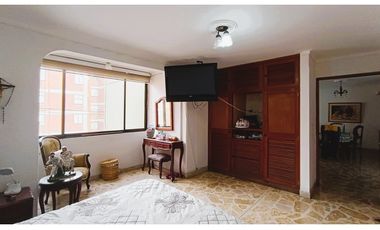 Apartamento en venta en precio de oportunidad en Medellín - Calasanz