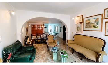 Apartamento en venta en precio de oportunidad en Medellín - Calasanz