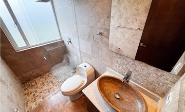 RENTO CASA MODERNA DE LUJO YERBABONITA BOSQUE NATIVO SOPO