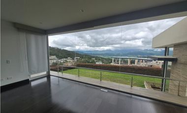 RENTO CASA MODERNA DE LUJO YERBABONITA BOSQUE NATIVO SOPO