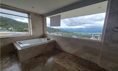 RENTO CASA MODERNA DE LUJO YERBABONITA BOSQUE NATIVO SOPO