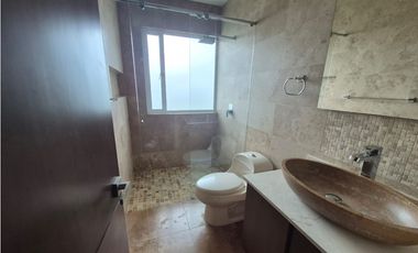 RENTO CASA MODERNA DE LUJO YERBABONITA BOSQUE NATIVO SOPO