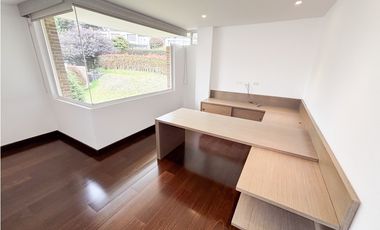 RENTO CASA MODERNA DE LUJO YERBABONITA BOSQUE NATIVO SOPO