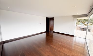 RENTO CASA MODERNA DE LUJO YERBABONITA BOSQUE NATIVO SOPO