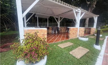 VENDO CASA EN LA VEGA