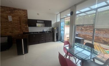 VENDO CASA EN LA VEGA