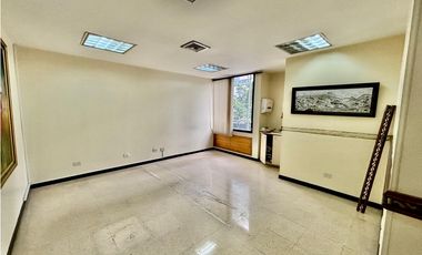 Oficina/consultorio en venta en El Poblado, Milla de Oro