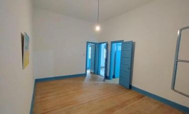 PH en venta - 4 Dormitorios 2 Baños - Avellaneda