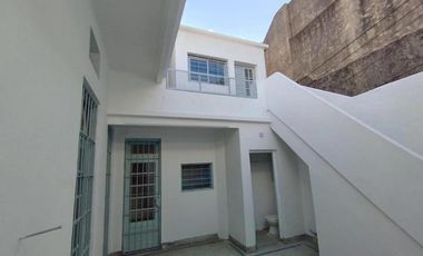 PH en venta - 4 Dormitorios 2 Baños - Avellaneda