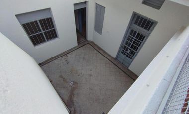 PH en venta - 4 Dormitorios 2 Baños - Avellaneda