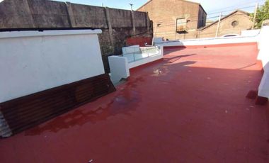 PH en venta - 4 Dormitorios 2 Baños - Avellaneda