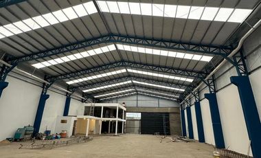 NAVE INDUSTRIAL EN VENTA! BATLLE ORDOÑEZ - RUTA 18