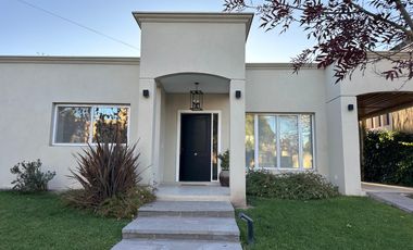 Casa en  Venta Barrio Pinar del Sol I