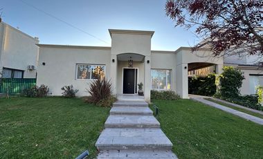 Casa en  Venta Barrio Pinar del Sol I