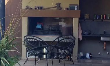 PH en venta - 4 Dormitorios 2 Baños - Hudson