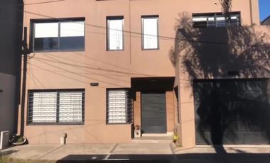 PH en venta - 4 Dormitorios 2 Baños - Hudson