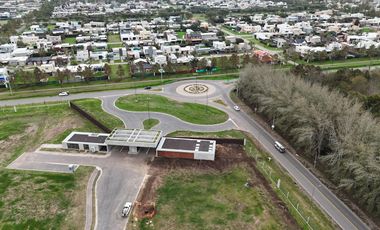 Venta - Lote 111 de 837m2 - Vida Jardin, Funes