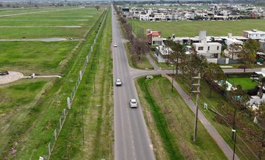 Venta - Lote 111 de 837m2 - Vida Jardin, Funes