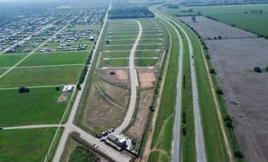 Venta - Lote 111 de 837m2 - Vida Jardin, Funes