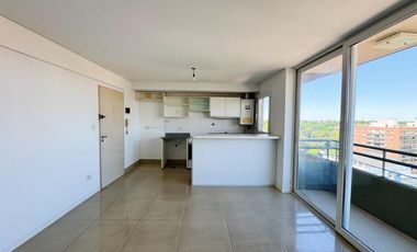 Departamento con cochera en alquiler en Beccar