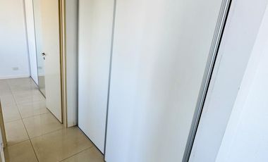 Departamento con cochera en alquiler en Beccar