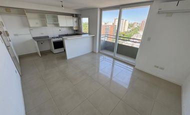 Departamento con cochera en alquiler en Beccar