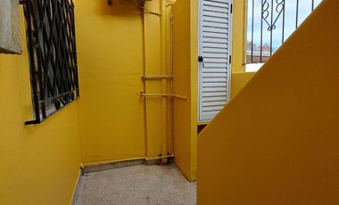 Departamento con dos dormitorios, ideal consultorios, oficinas.-