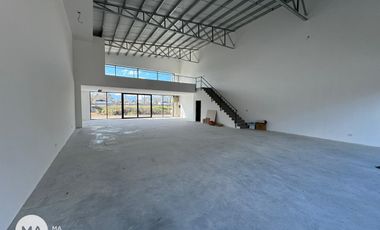 Local 255 m2 sobre Ruta 9 - Colectora 5400 - Funes | Venta