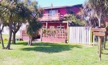 3 CASAS CON VISTA AL ARROYO Y A 200 METROS  DEL MAR