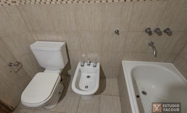 PH en venta - 3 Dormitorios 1 Baño - 99Mts2 - La Plata