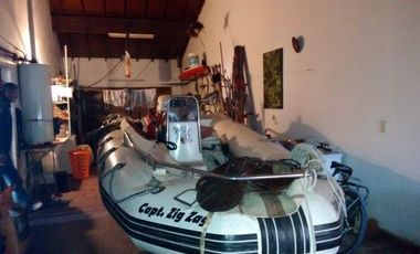 Casa en venta - 3 Dormitorios 1 Baño - Cochera - 1700Mts2 - Miramar