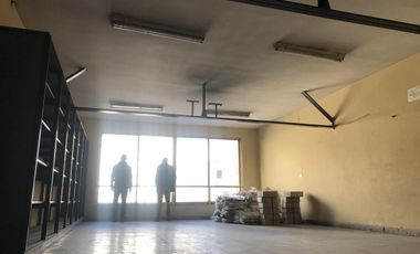 VENTA - edificio con deposito 1890 m2 - Monserrat