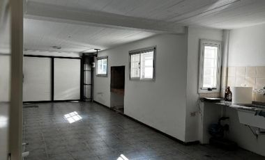 Casa en venta - 4 Dormitorios 3 Baños - Villa Gesell