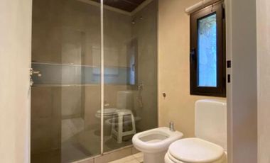 Casa en venta - 4 Dormitorios 3 Baños - Mar Azul