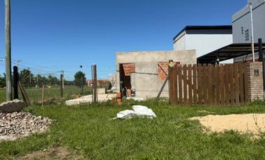 Venta terreno 300m2, Granadero Baigorria