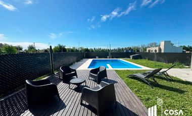 Venta Casa 3 dormitorios con jardín y piscina Ibarlucea Rosario Santa Fe
