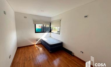 Venta Casa 3 dormitorios con jardín y piscina Ibarlucea Rosario Santa Fe