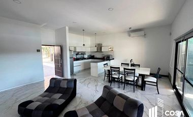 Venta Casa 3 dormitorios con jardín y piscina Ibarlucea Rosario Santa Fe