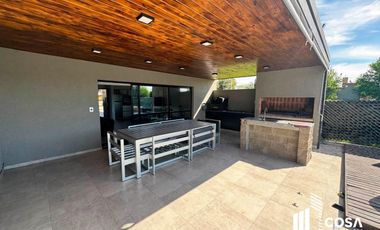 Venta Casa 3 dormitorios con jardín y piscina Ibarlucea Rosario Santa Fe