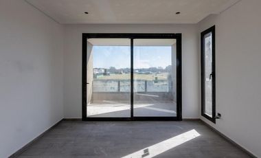 VENTA- Casa 5 ambientes en La Providencia Resort Country Club - Canning