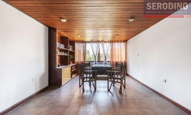 Casa 5 ambientes con patio