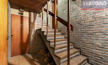 Casa 5 ambientes con patio