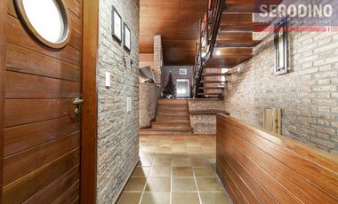 Casa 5 ambientes con patio