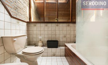 Casa 5 ambientes con patio